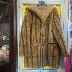 Jones New York Fur Coat Reverse Size M Beige